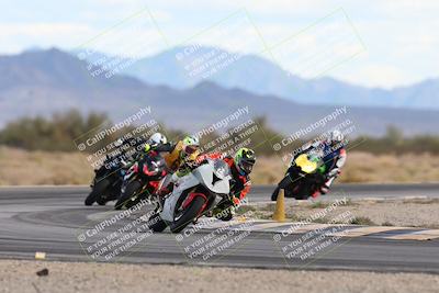 media/Nov-16-2025-Race Pace (Sun) [[8c5fa54630]]/Non Verified Riders (1st 20 Minutes)/5-Turn 15 (110pm)/